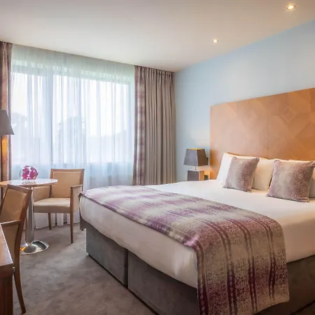 ザ コノート ホテル