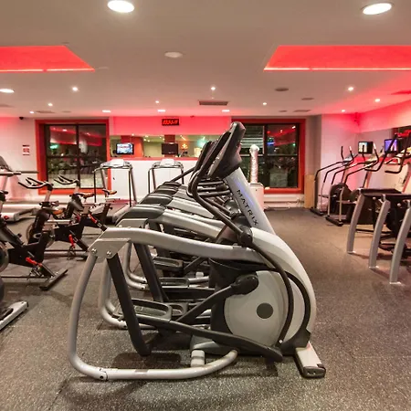 ホテル ザ コノート