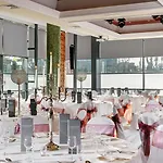 The Connacht Hotel 3*