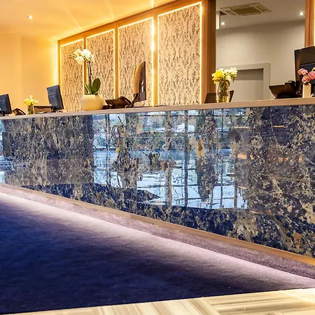 Szálloda The Connacht 3*