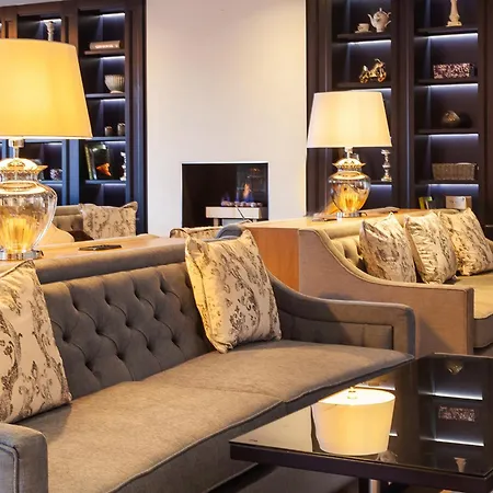 The Connacht Szálloda Galway